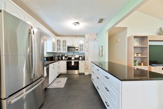 2160 NW 110th Avenue, Sunrise, FL 33322