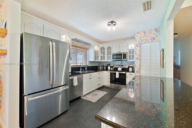 2160 NW 110th Avenue, Sunrise, FL 33322