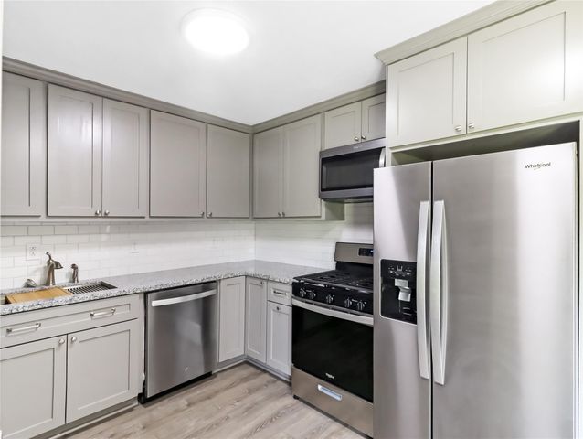 3105 Church Street, Galveston, TX 77550