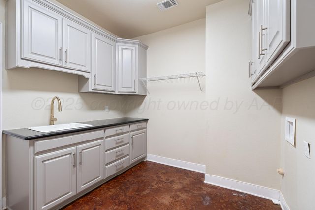 17301 SPRING LAKE Drive, Canyon, TX 79015