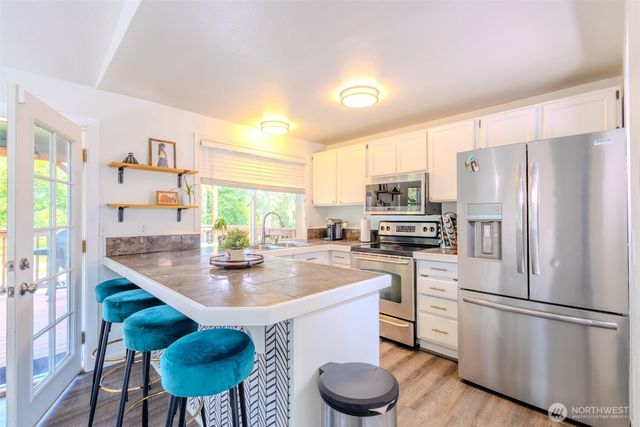 12005 221st Avenue Ct E, Bonney Lake, WA 98391