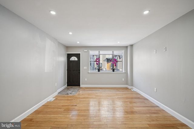 1912 S 9TH ST, Philadelphia, PA 19148