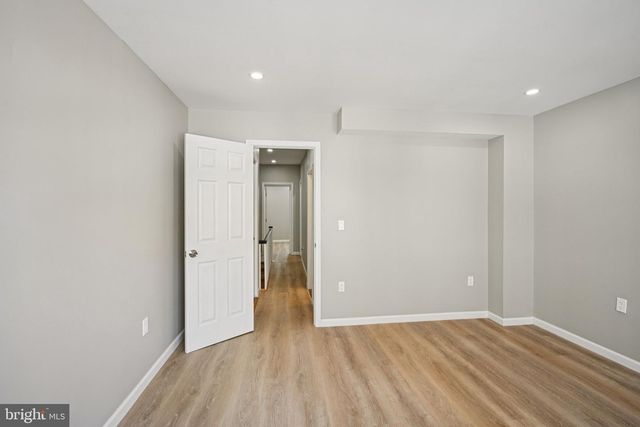 1912 S 9TH ST, Philadelphia, PA 19148