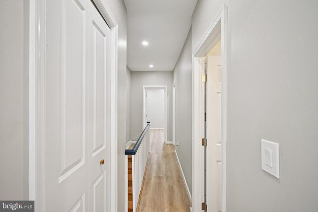 1912 S 9TH ST, Philadelphia, PA 19148