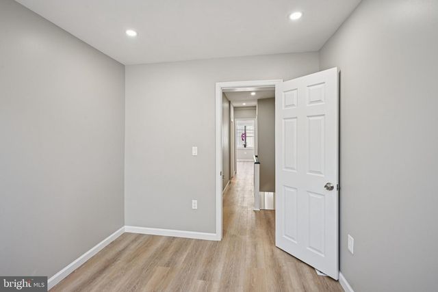 1912 S 9TH ST, Philadelphia, PA 19148