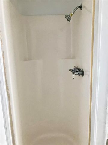 1037 Mountain View Rd, Conyers, GA 30012