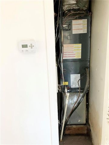 1037 Mountain View Rd, Conyers, GA 30012