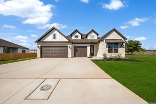 176 Janice, Castroville, TX 78009