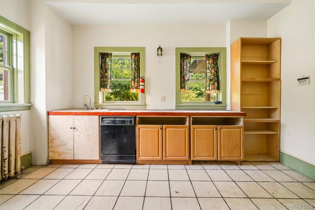 58 Leroy Place, Newburgh, NY 12550