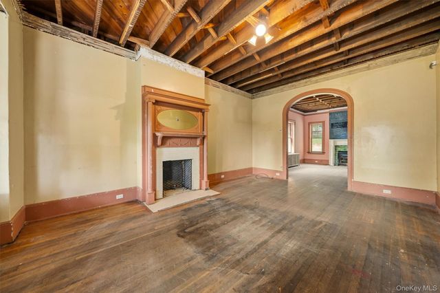 58 Leroy Place, Newburgh, NY 12550