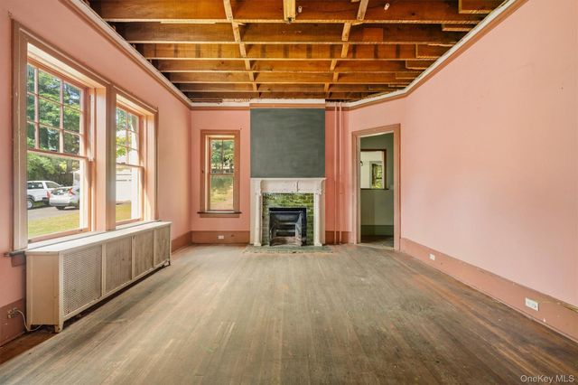 58 Leroy Place, Newburgh, NY 12550