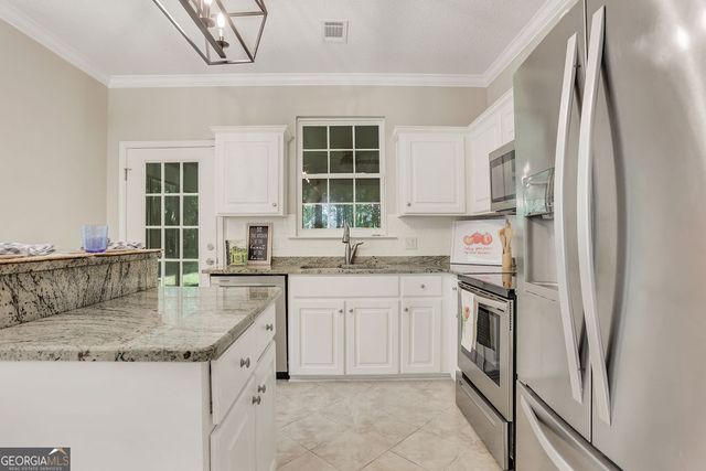 210 Brown Thrush Road, Savannah, GA 31419