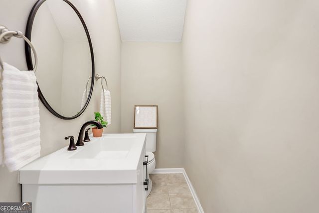 210 Brown Thrush Road, Savannah, GA 31419