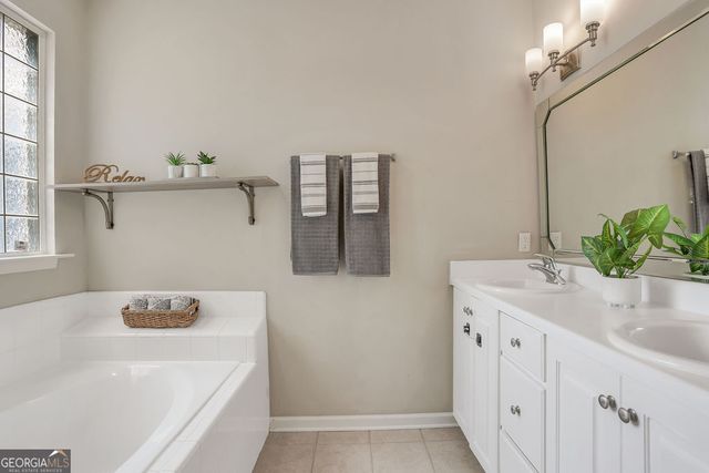210 Brown Thrush Road, Savannah, GA 31419