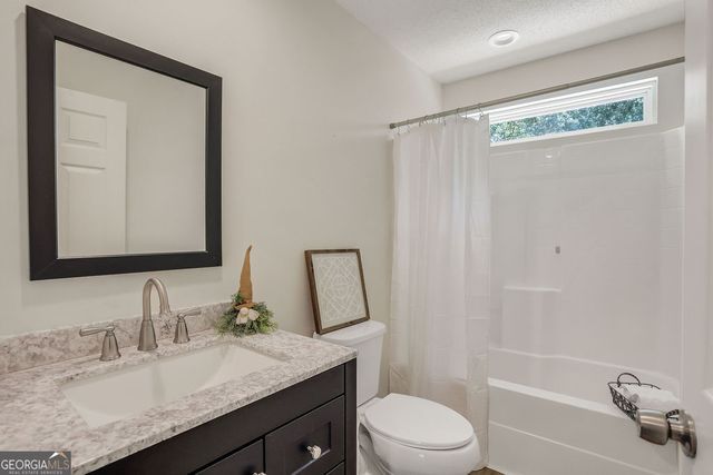 210 Brown Thrush Road, Savannah, GA 31419