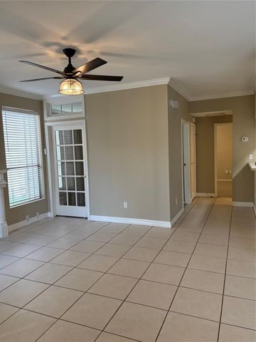 1881 Bering Drive 31, Houston, TX 77057