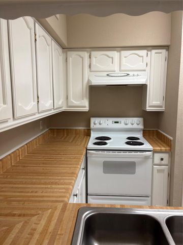 1881 Bering Drive 31, Houston, TX 77057