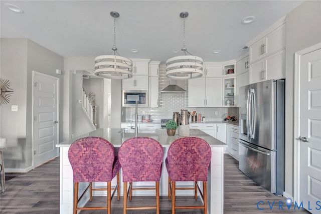 18775 Palisades Rdg, Moseley, VA 23120
