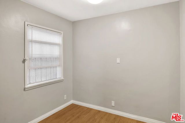 1451 W 37th Drive, Los Angeles, CA 90018