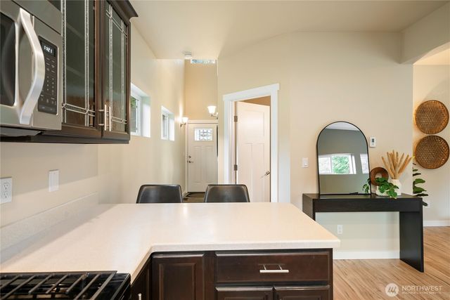 7270 E Grandview Street, Port Orchard, WA 98366