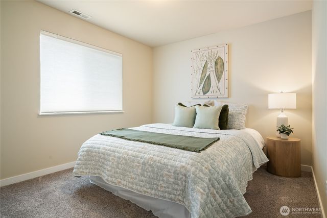 7270 E Grandview Street, Port Orchard, WA 98366