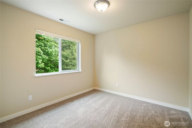 7270 E Grandview Street, Port Orchard, WA 98366