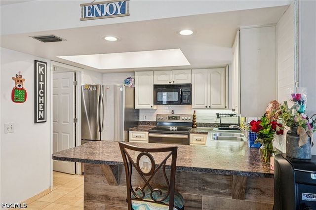 17034 Golfside CIR 701, Fort Myers, FL 33908