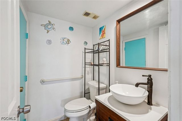 17034 Golfside CIR 701, Fort Myers, FL 33908
