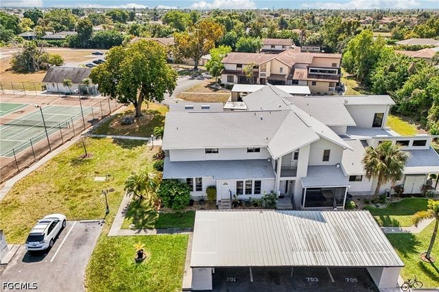 17034 Golfside CIR 701, Fort Myers, FL 33908