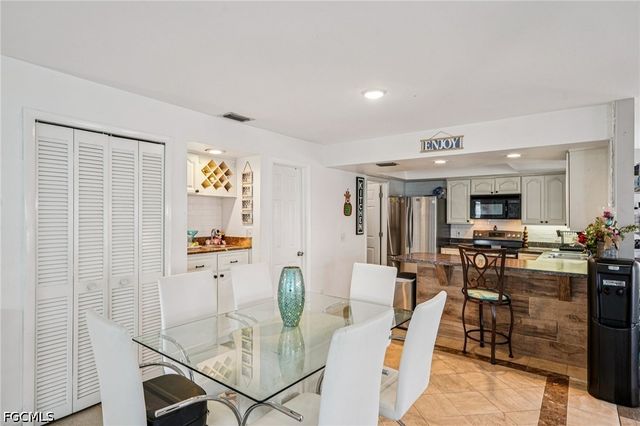 17034 Golfside CIR 701, Fort Myers, FL 33908