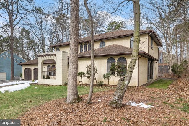 6 HAZEL AVE, Voorhees, NJ 08043