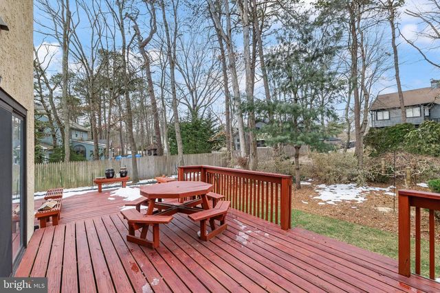 6 HAZEL AVE, Voorhees, NJ 08043