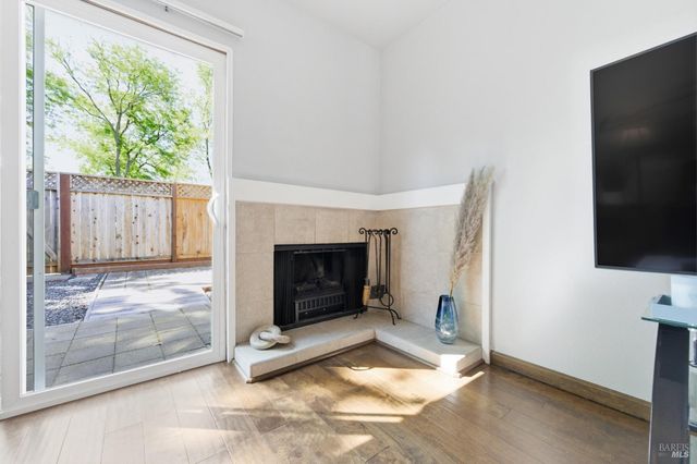 2446 Micawber Ln, Santa Rosa, CA 95401