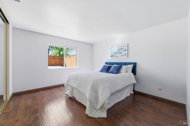 2446 Micawber Ln, Santa Rosa, CA 95401