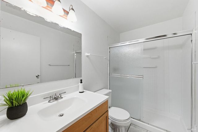 2446 Micawber Ln, Santa Rosa, CA 95401