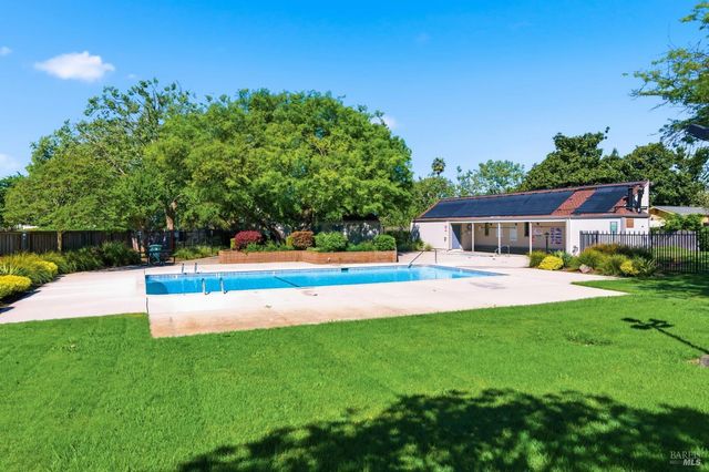 2446 Micawber Ln, Santa Rosa, CA 95401