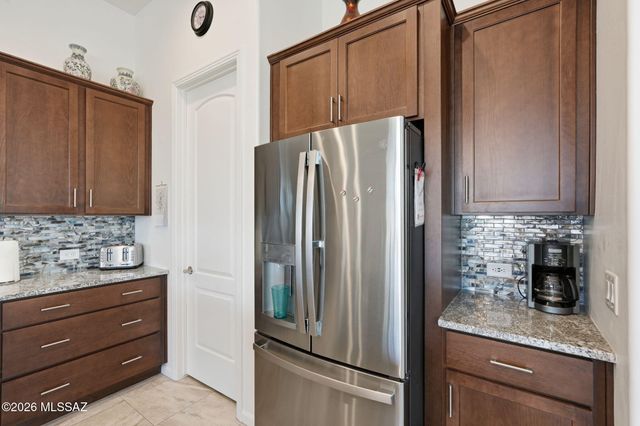 558 N Sonoma Vista Drive, Green Valley, AZ 85614