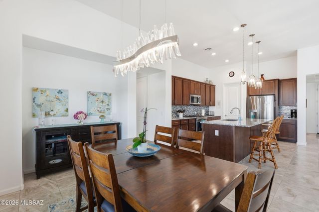 558 N Sonoma Vista Drive, Green Valley, AZ 85614