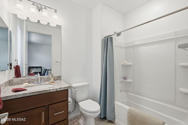 558 N Sonoma Vista Drive, Green Valley, AZ 85614