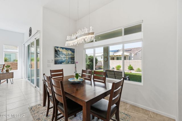 558 N Sonoma Vista Drive, Green Valley, AZ 85614