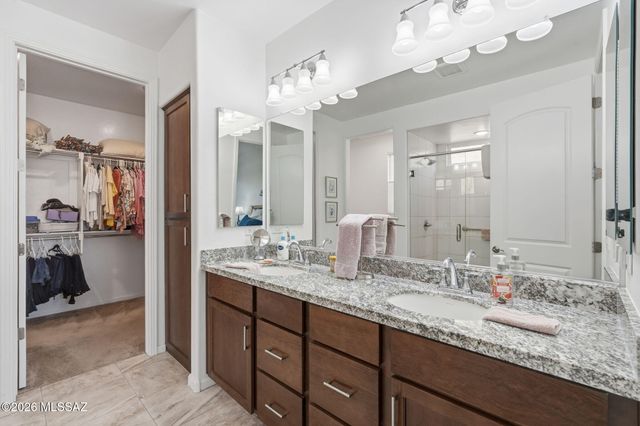 558 N Sonoma Vista Drive, Green Valley, AZ 85614