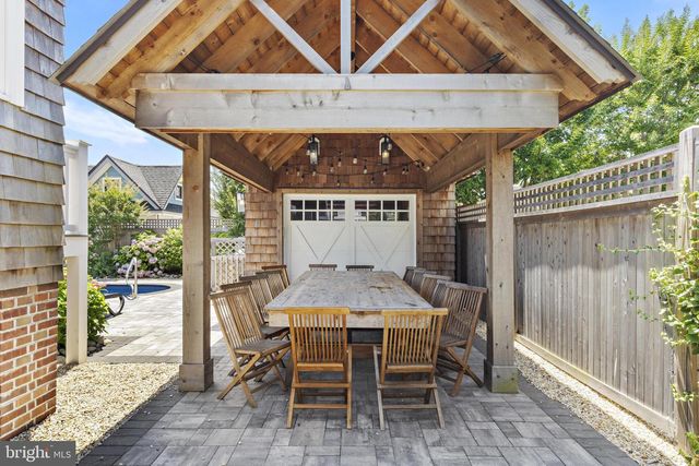 204 SECOND ST, Beach Haven, NJ 08008
