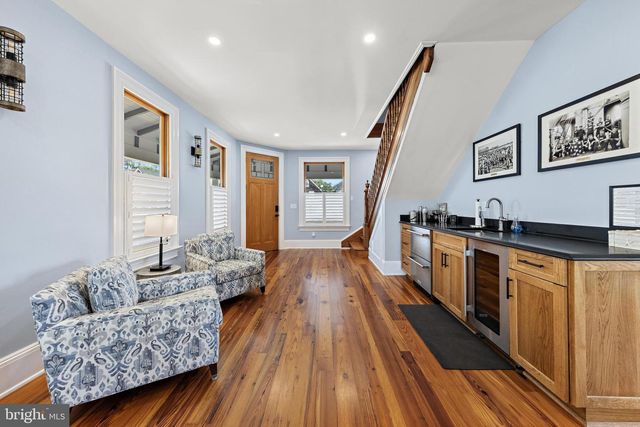 204 SECOND ST, Beach Haven, NJ 08008