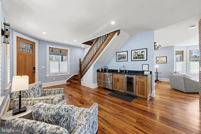 204 SECOND ST, Beach Haven, NJ 08008