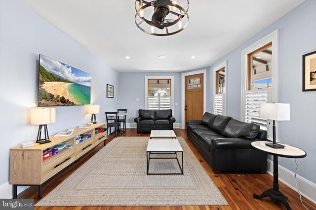 204 SECOND ST, Beach Haven, NJ 08008