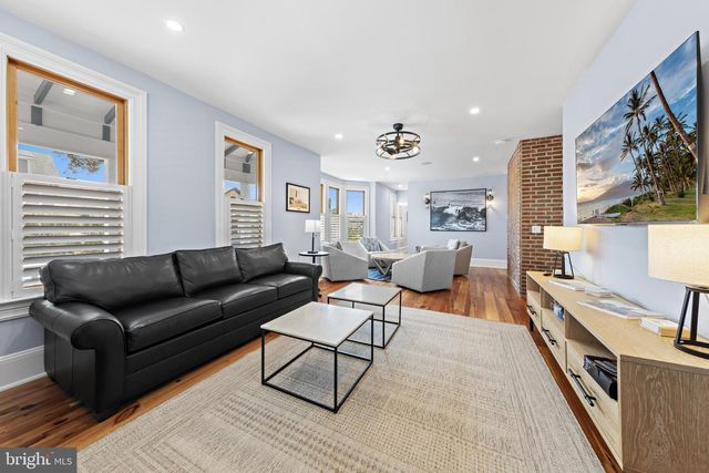 204 SECOND ST, Beach Haven, NJ 08008