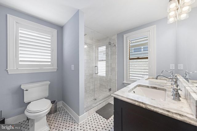 204 SECOND ST, Beach Haven, NJ 08008