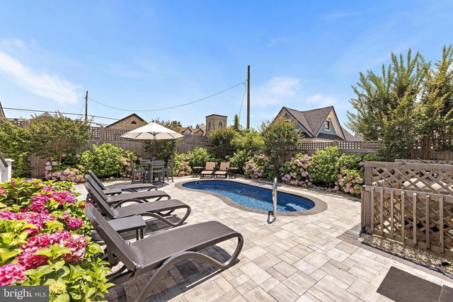 204 SECOND ST, Beach Haven, NJ 08008