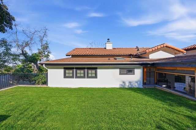 11656 Green Ln, Lakeside, CA 92040