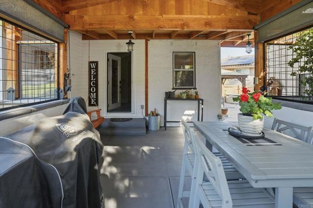 11656 Green Ln, Lakeside, CA 92040